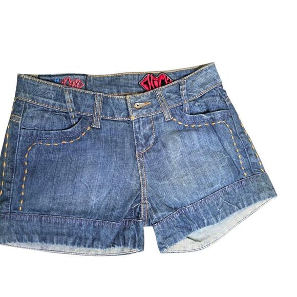 Chick Nicky Hilton Skull Distressed Denim Shorts Womens Size 26 Blue - Picture 3 of 7